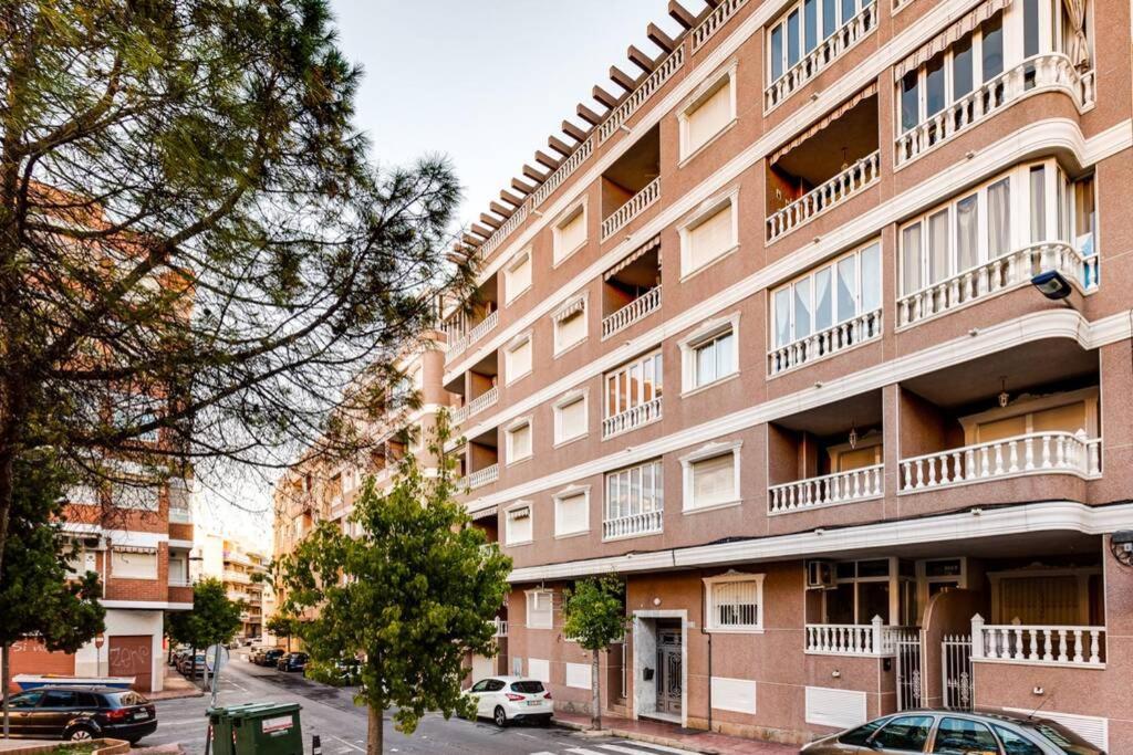 Apartment Ramon Gallud 204 Torrevieja Ngoại thất bức ảnh